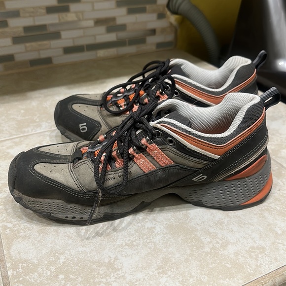 Approach Shoes - Picture 6 of 9